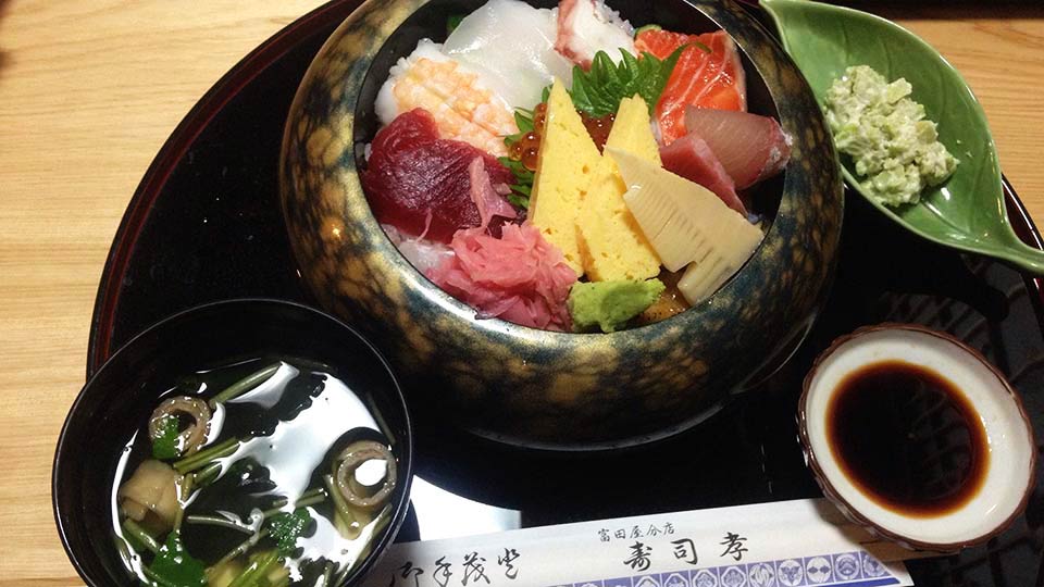 海鮮丼