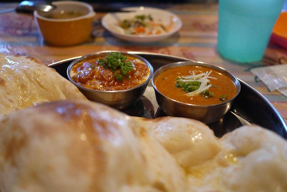 チキンカレーとベジタブルカレー