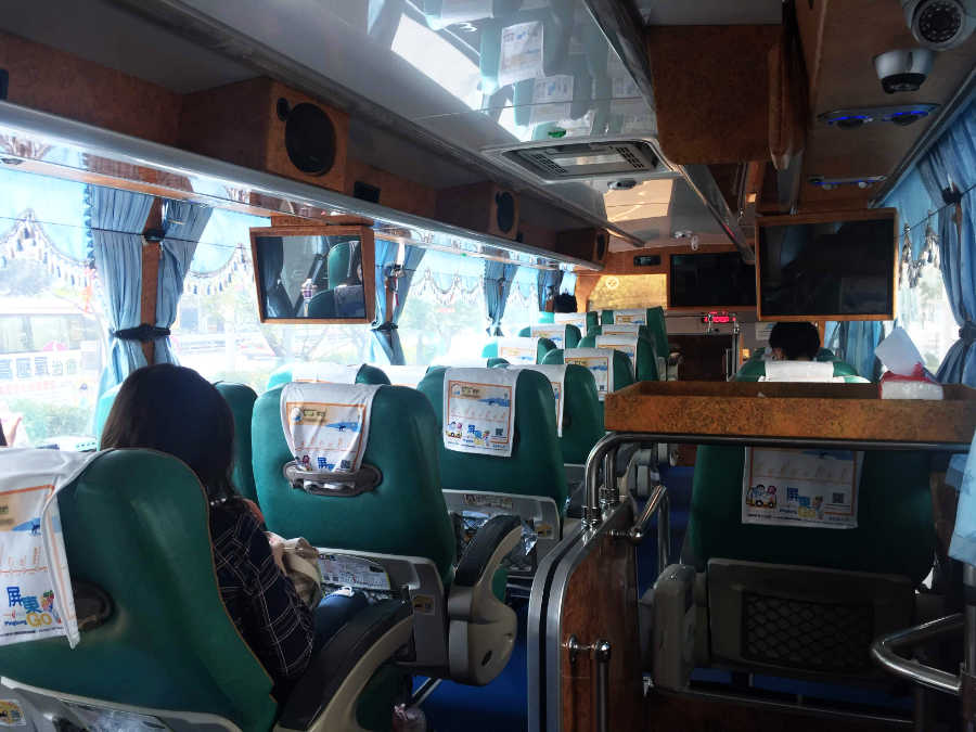 台湾南部 高雄 墾丁をバス Kenting Express Bus で移動 バス乗り場とチケットの買い方は あるがままケセラセラ
