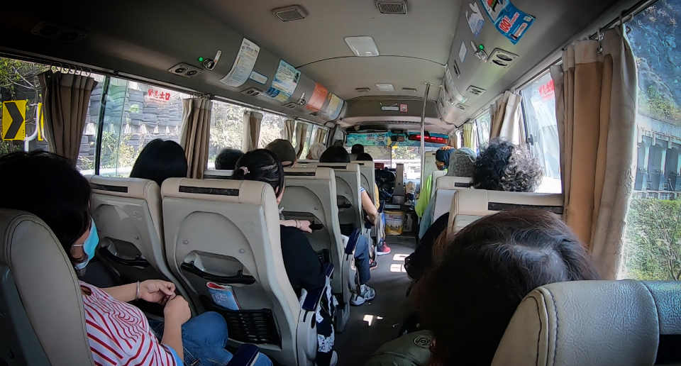 屏東から霧台行きのバス乗車